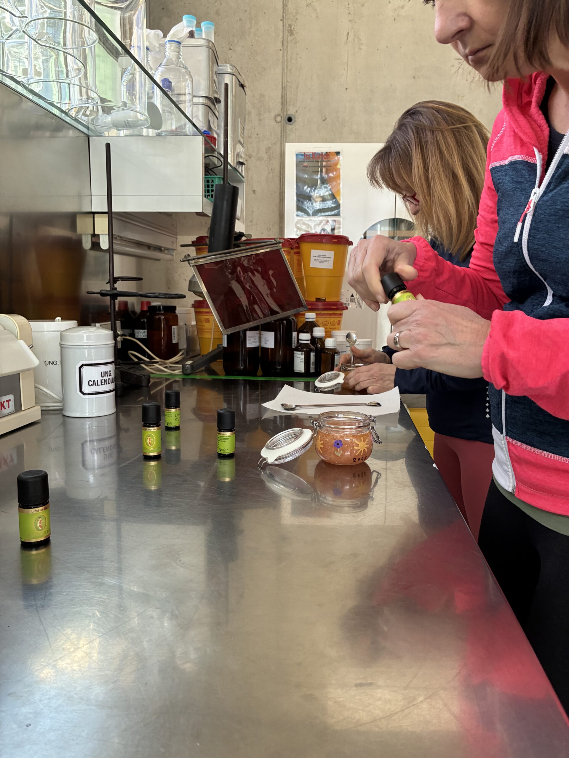 Körperpeeling mit ätherischen Ölen